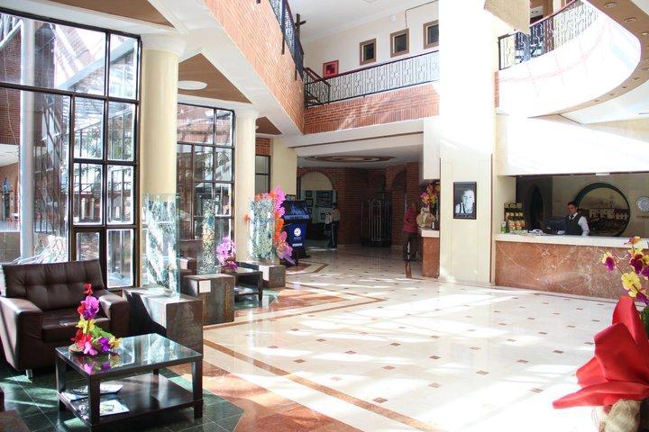 Casa Morales Hotel Internacional Y Centro De Convenciones Ибаге Экстерьер фото Lobby
